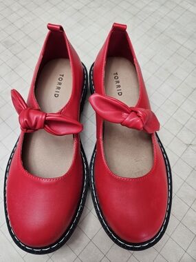 torrid Red Bow Mary Jane Flats with Contrasting Stitch Sole